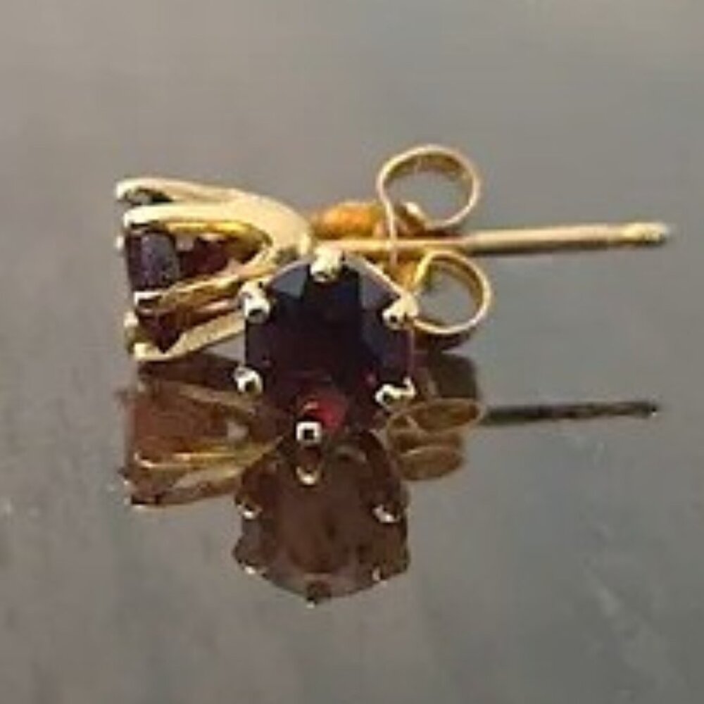 VINTAGE NATURAL GARNET STUD EARRINGS 14K YELLOW 6 PRONG SETTING